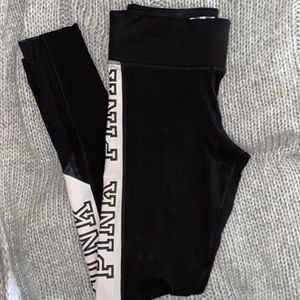 PINK Ultimate Black Legging